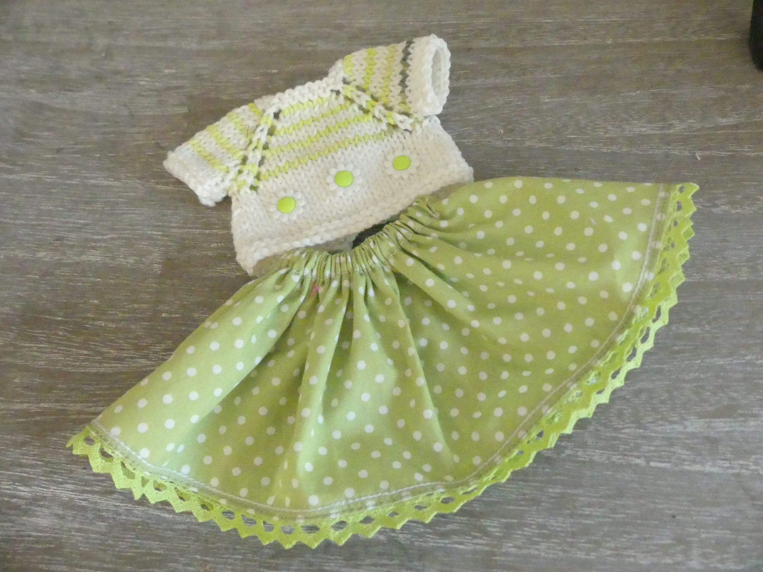 Trois fleurs pour une marinière pour poupée Dumpling - Boneka – Image 3